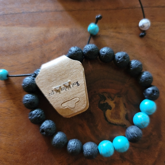 Diffuser Bracelets - Picture 3 of 4